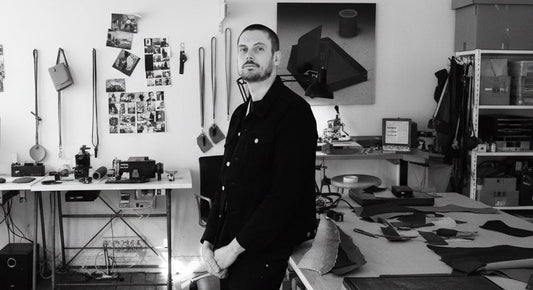 サーモンレザーとは何か。ストックホルムで出会った職人Danielの北欧の循環ストーリー